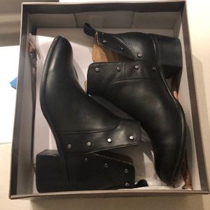 Franco Sarto booties 7.5
